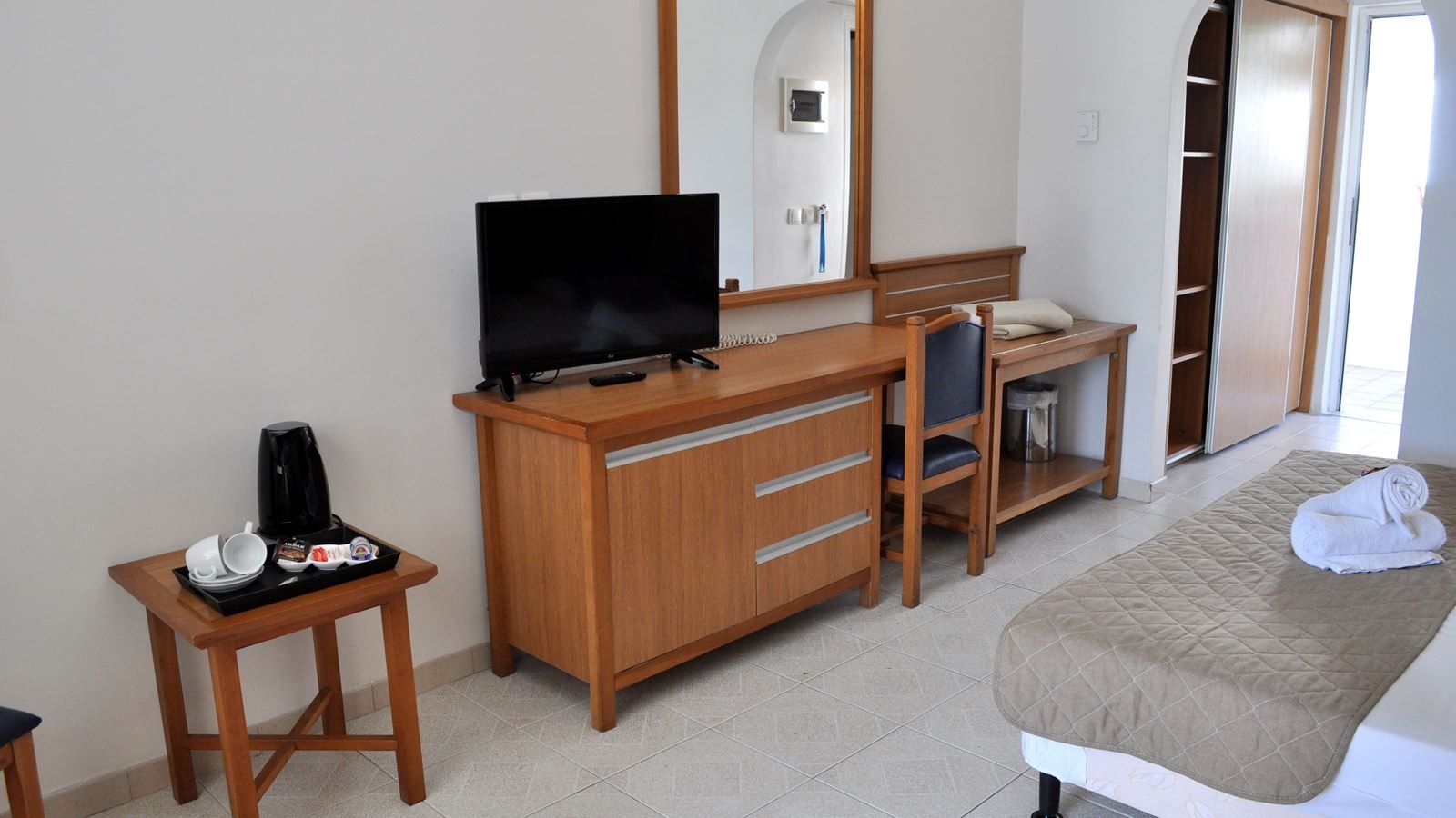 rooms-twin-promo-room