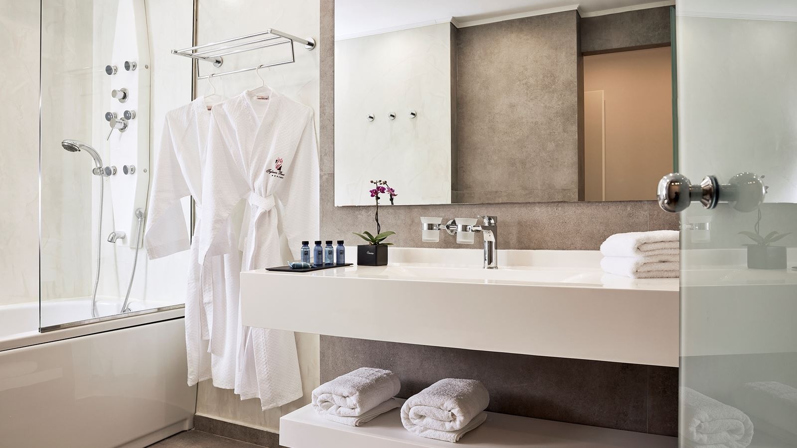 rooms-sunshine-doubletriple-seaview-balcony-or-terrace