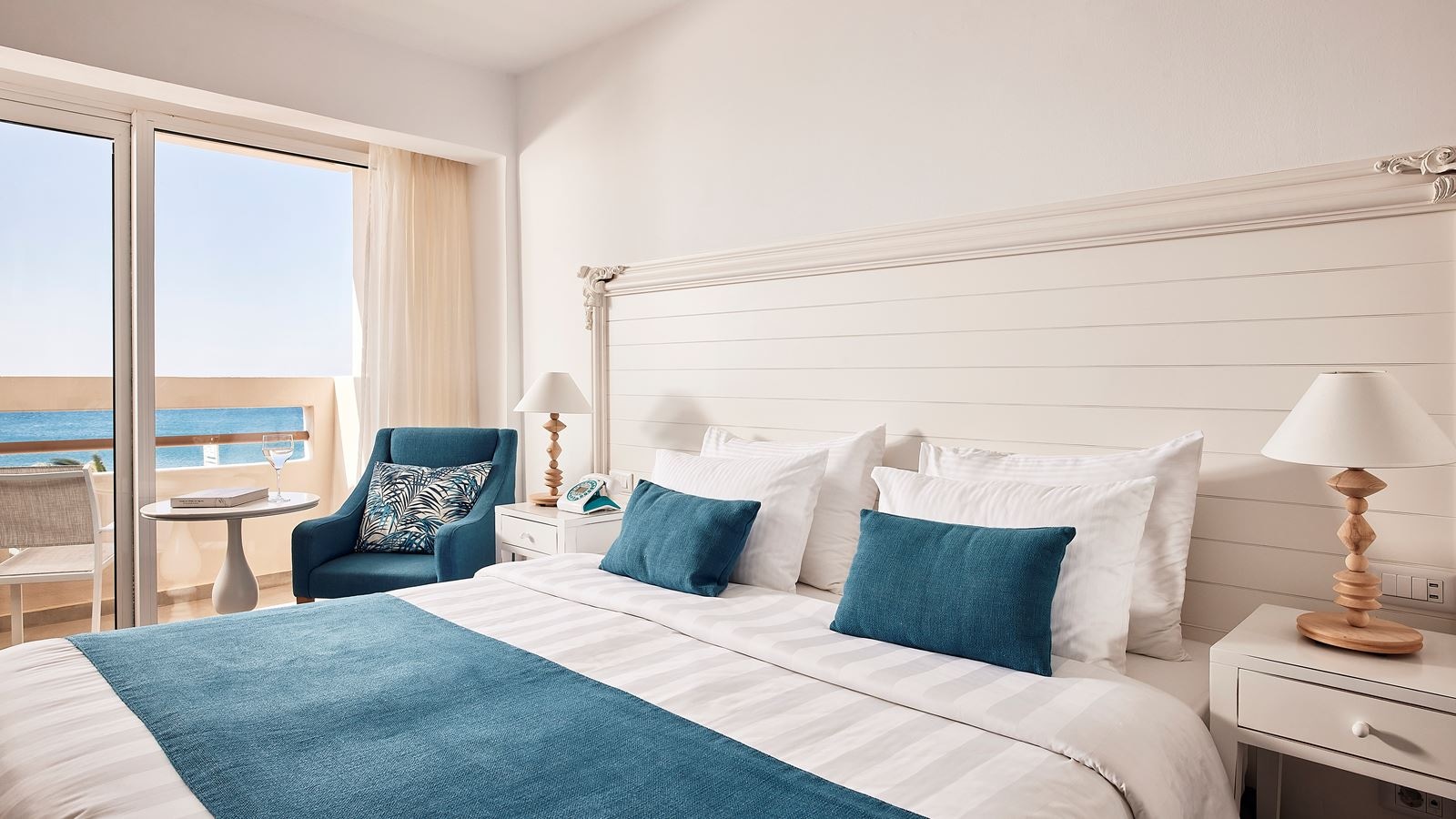 rooms-sunshine-doubletriple-seaview-balcony-or-terrace