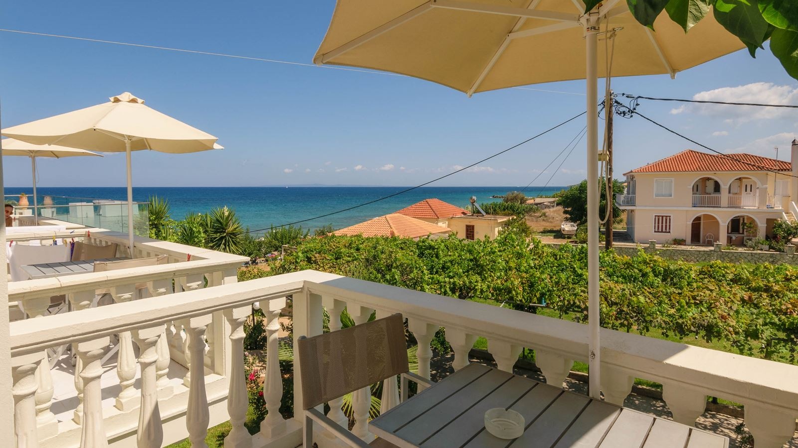 rooms-double-room-side-sea-view