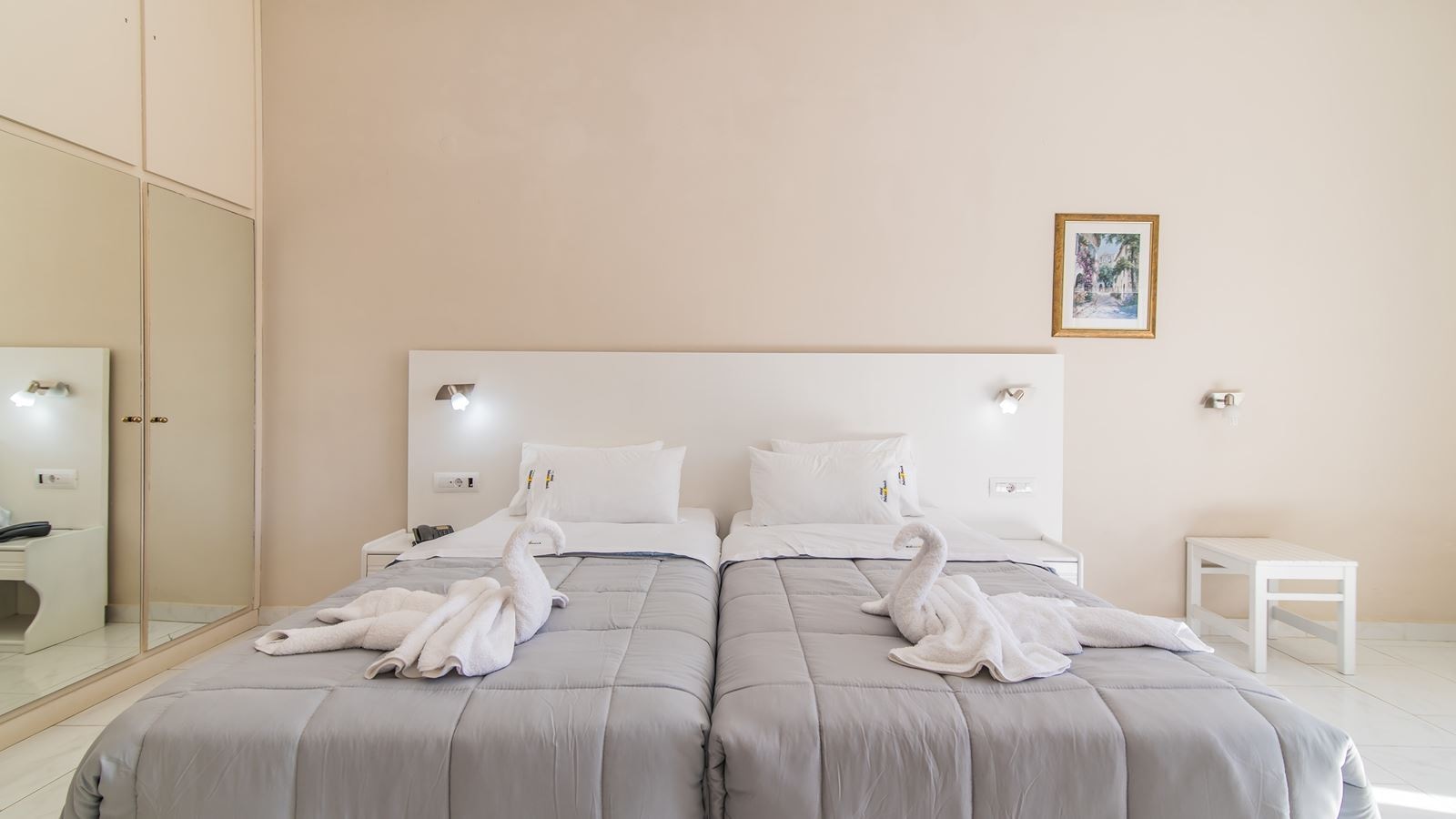 rooms-standard-double-side-sea-view-with-balcony