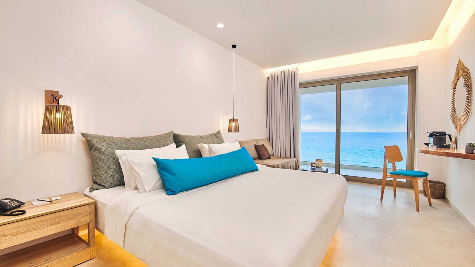 rooms-suite-junior-sea-view-for--2-adults