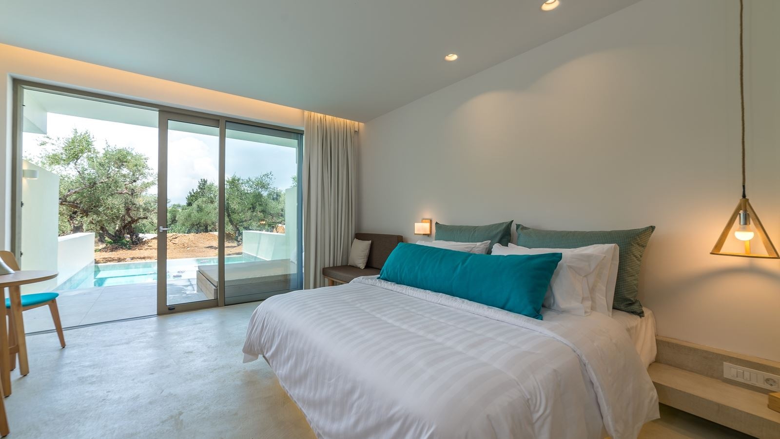 rooms-suite-private-pool-superior--for-2-adults