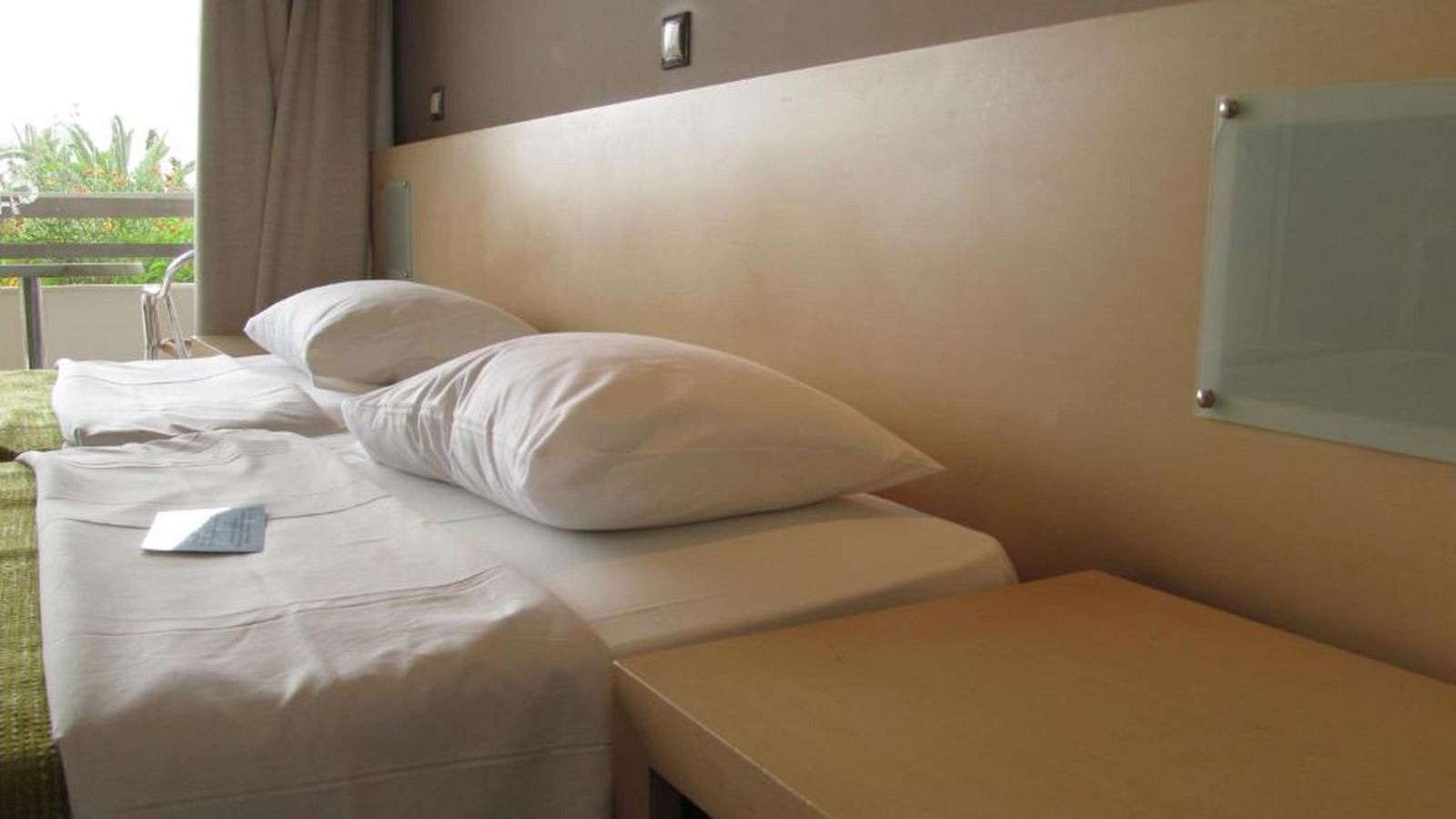 rooms-double-room-garden-view