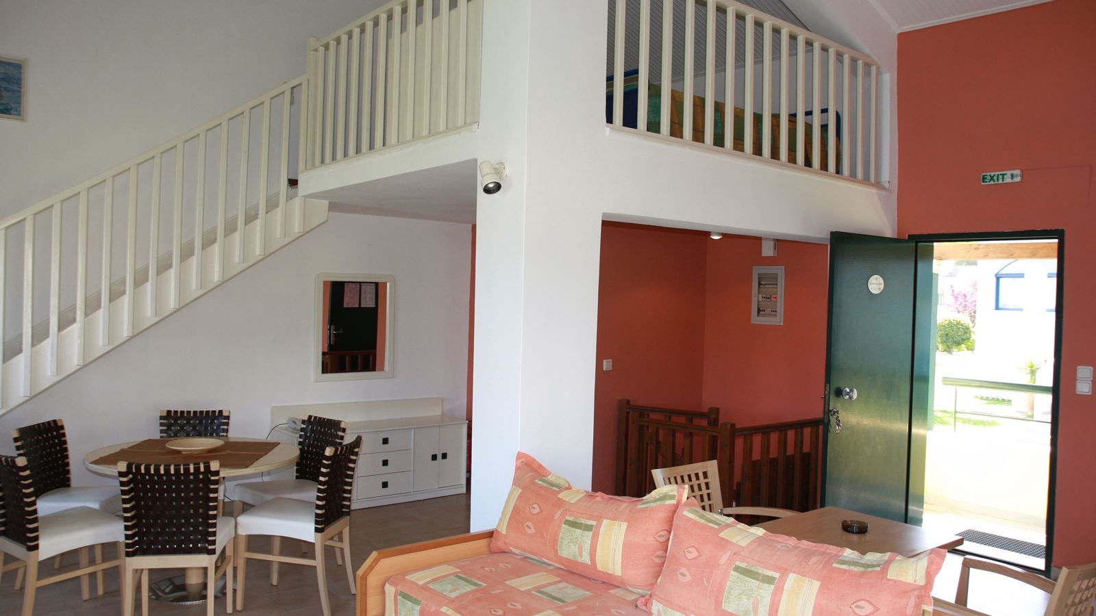 rooms-villa-maisonette-3-bedrooms