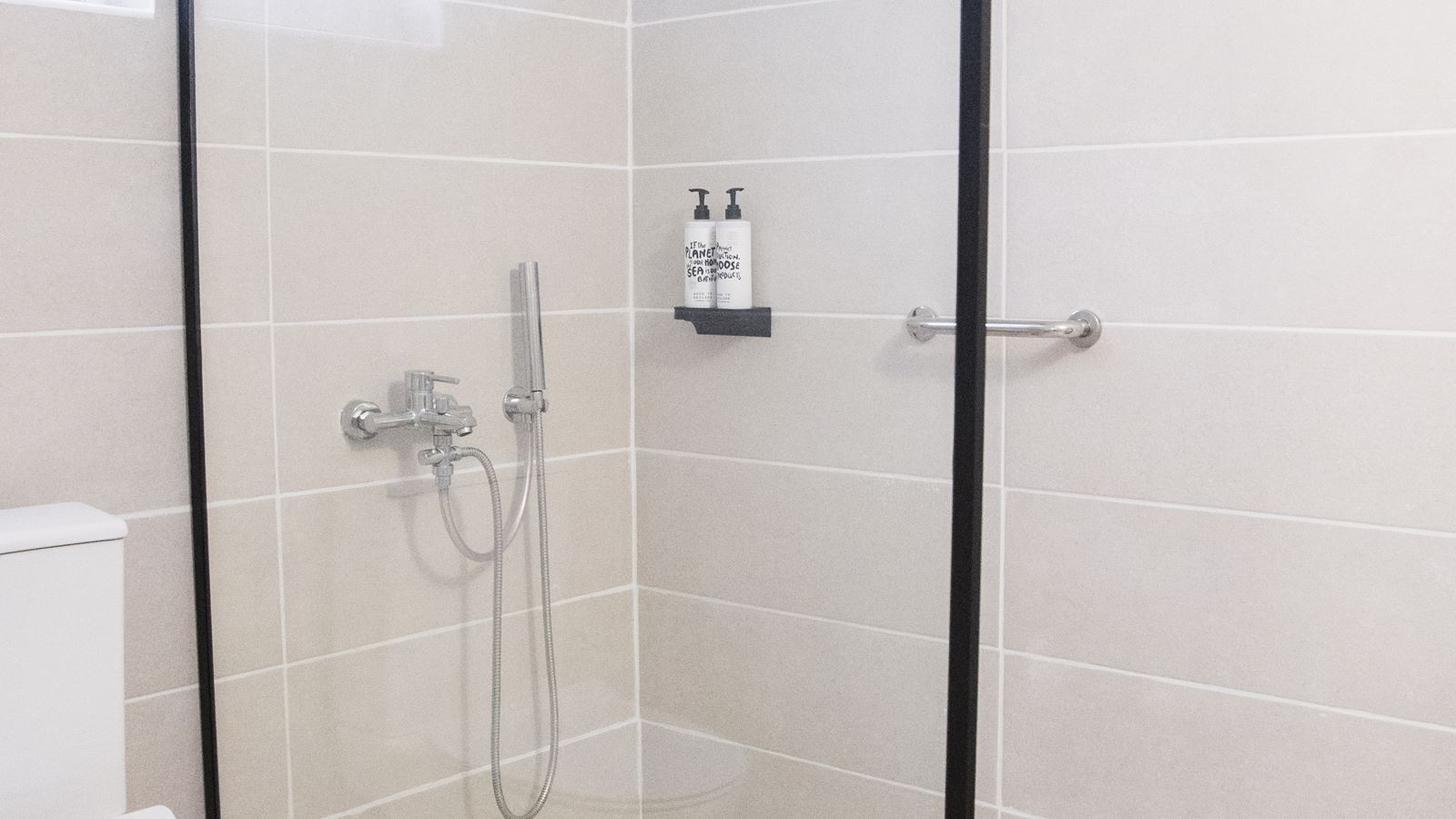 rooms-standard-double-room-ground-floor-with-terrace