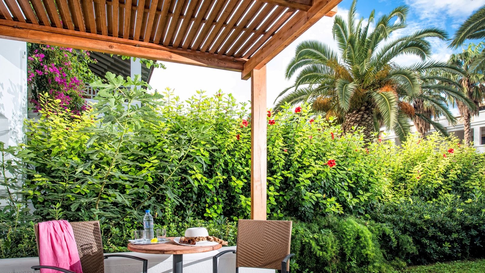 rooms-bungalow-standard-triple-balcony-or-terrace