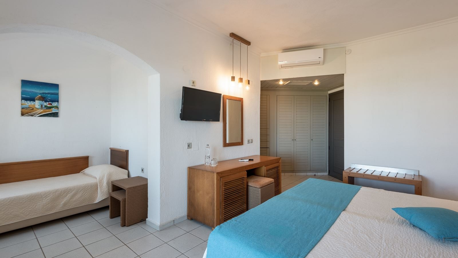 rooms-bungalow-standard-triple-balcony-or-terrace