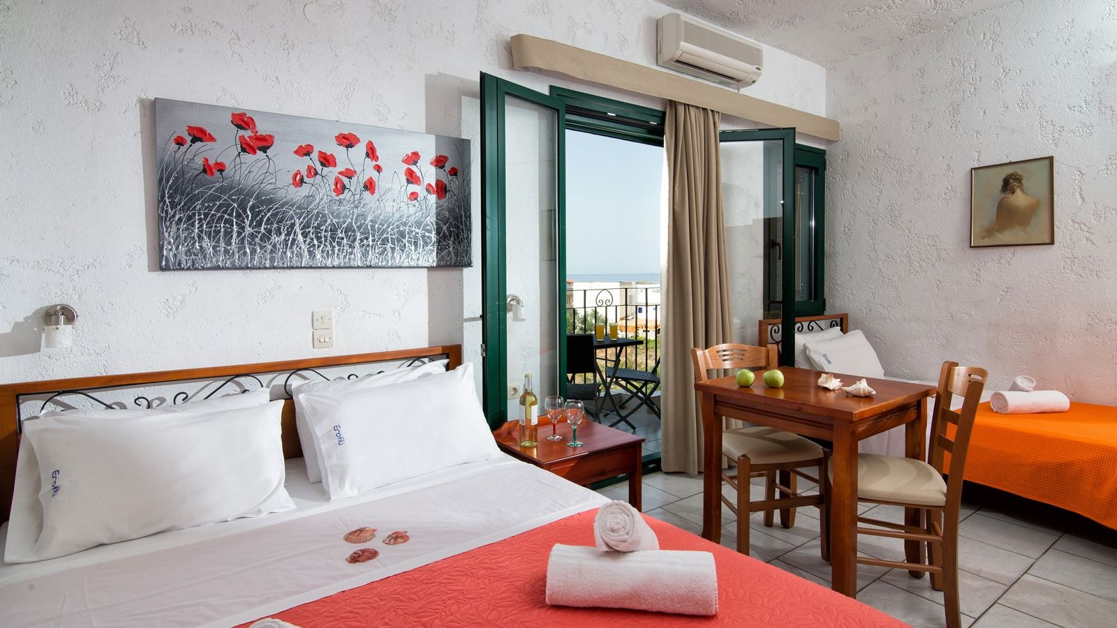 rooms-studio-with-sea-or-mountain-view