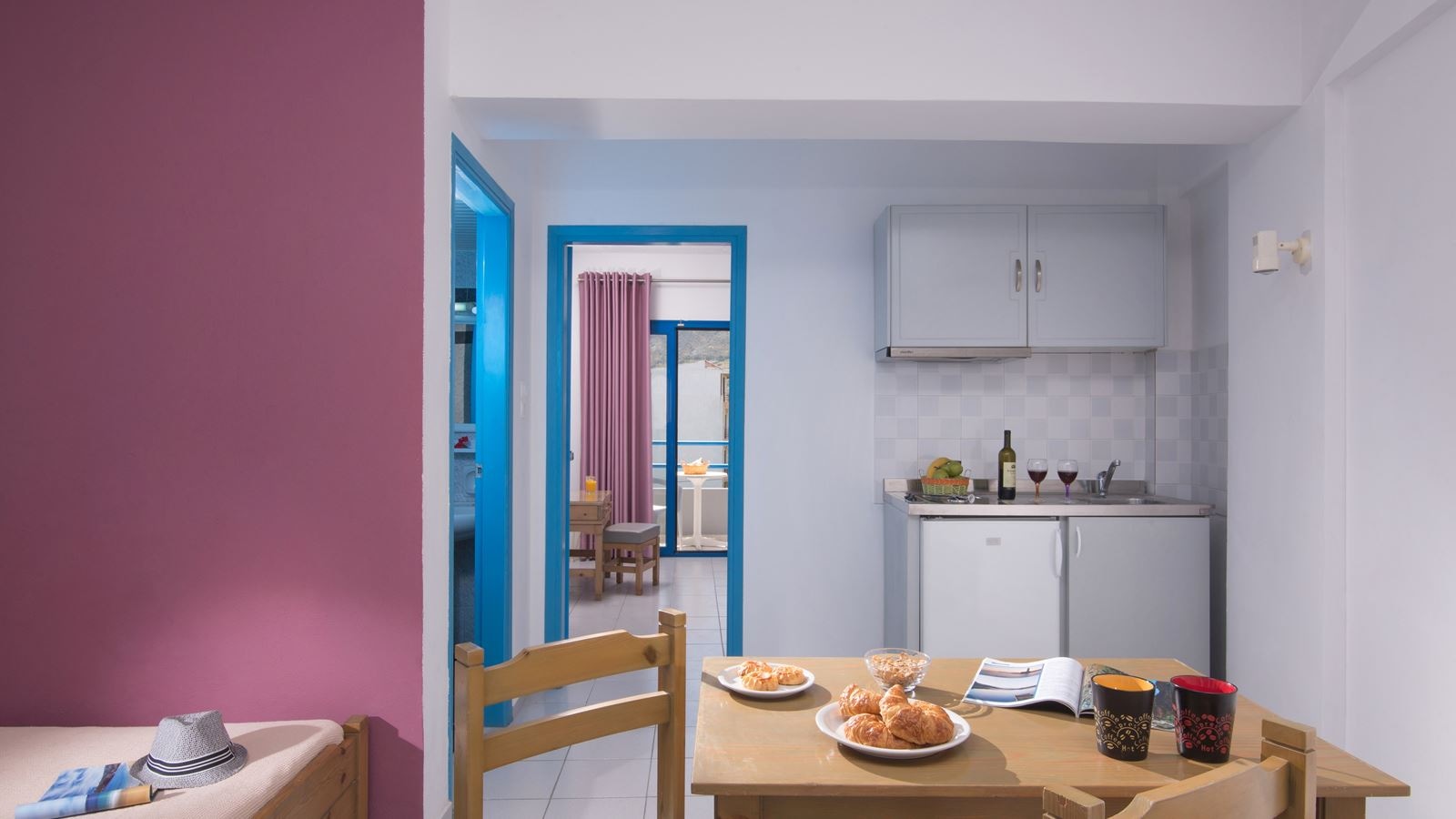 rooms-one-bedroom-apartment-with-mountain-view