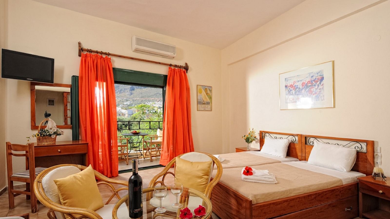 rooms-one-bedroom-apartment-with-hydromassage-shower