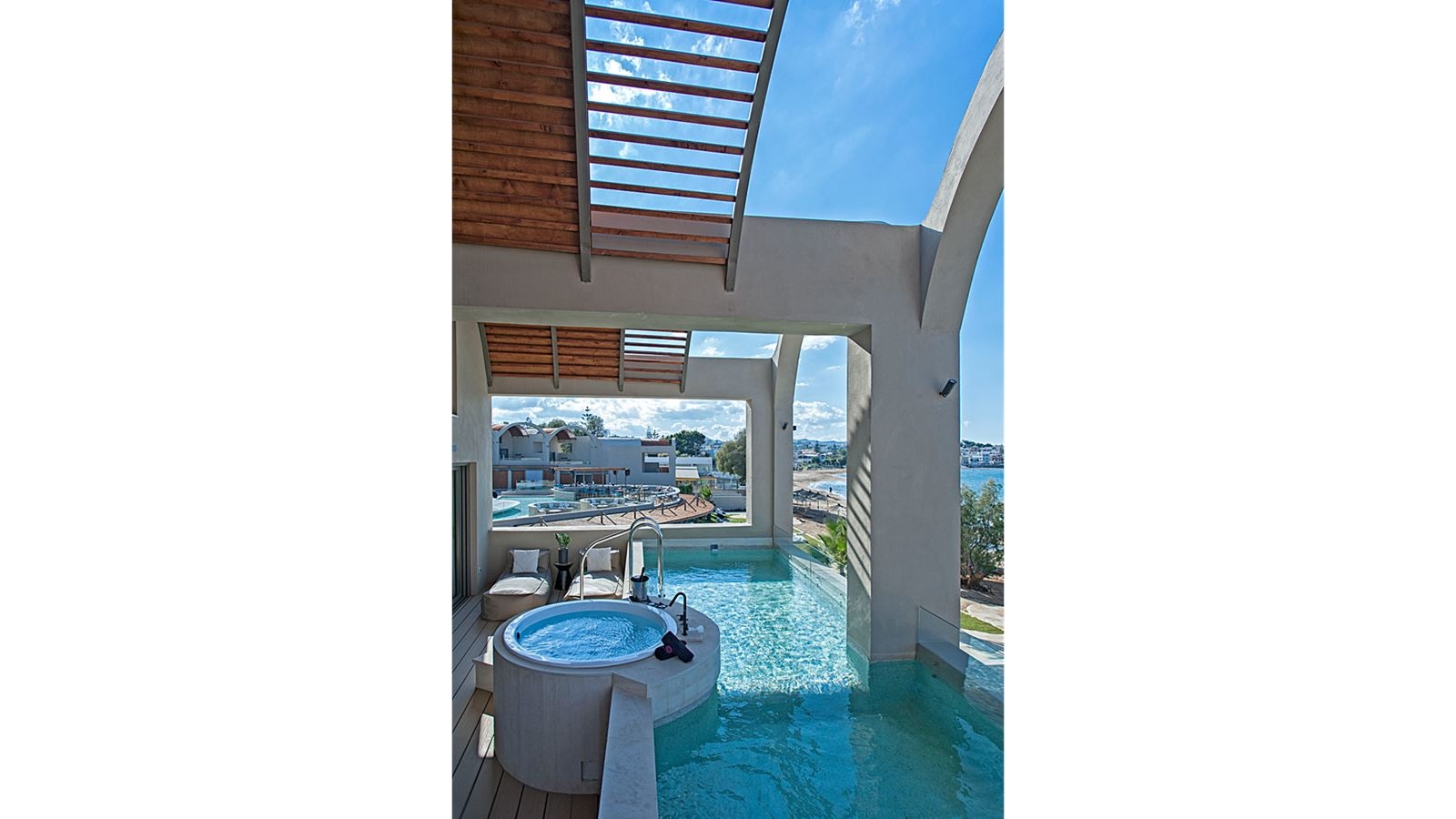 rooms-ultimate-haven-sea-front-with-heated-private-pool-and-jacuzzi