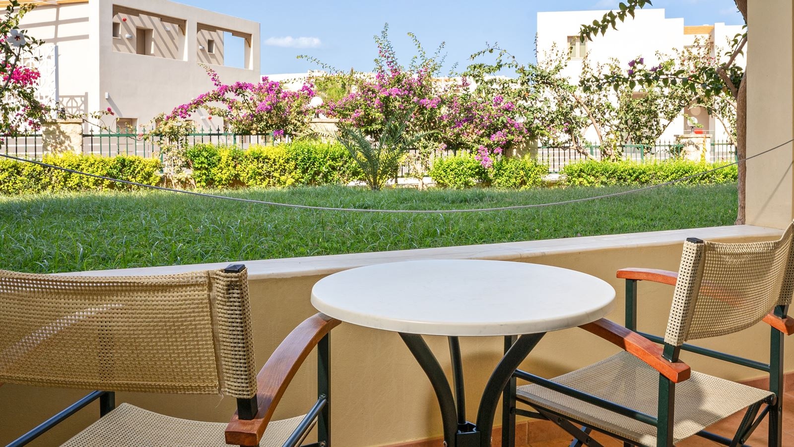 rooms-double-room-garden-view