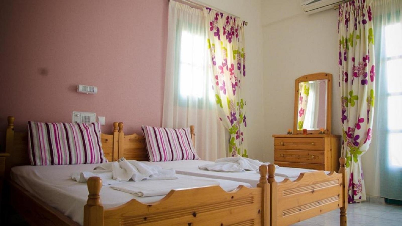 rooms-superior-family-apartment-with-sea-view