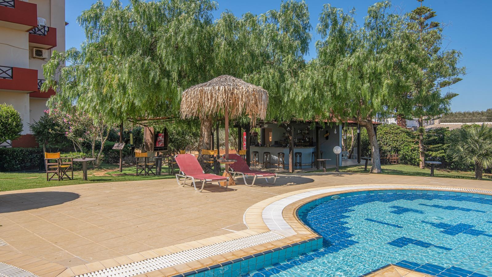 pools-outdoor-childrens-pool