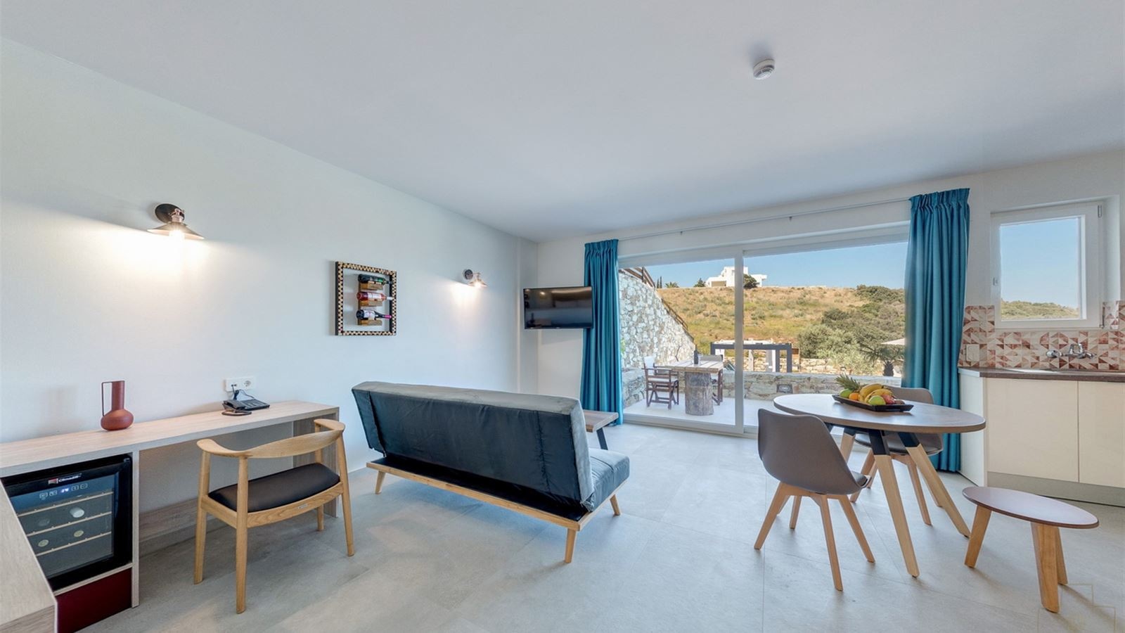 rooms-deluxe-double-suite-with-private-pool-sea-view-bb