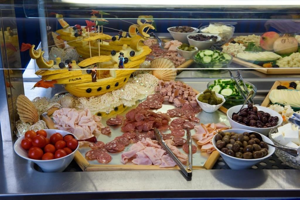 restaurants-plaza-main-restaurant