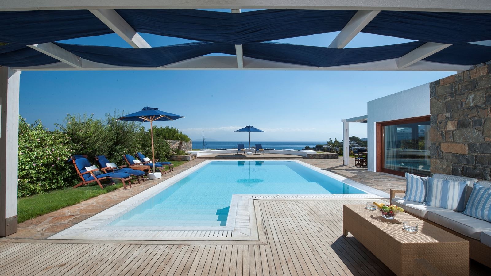 rooms-grand-villa-sea-view-private-heated-pool
