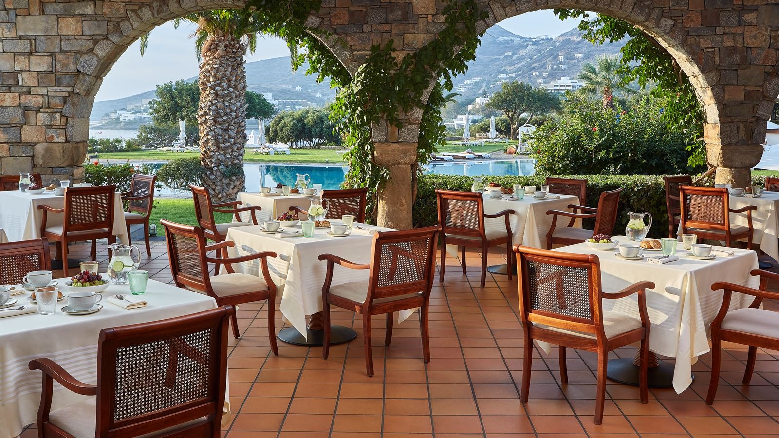 restaurants-artemis-main-restaurant