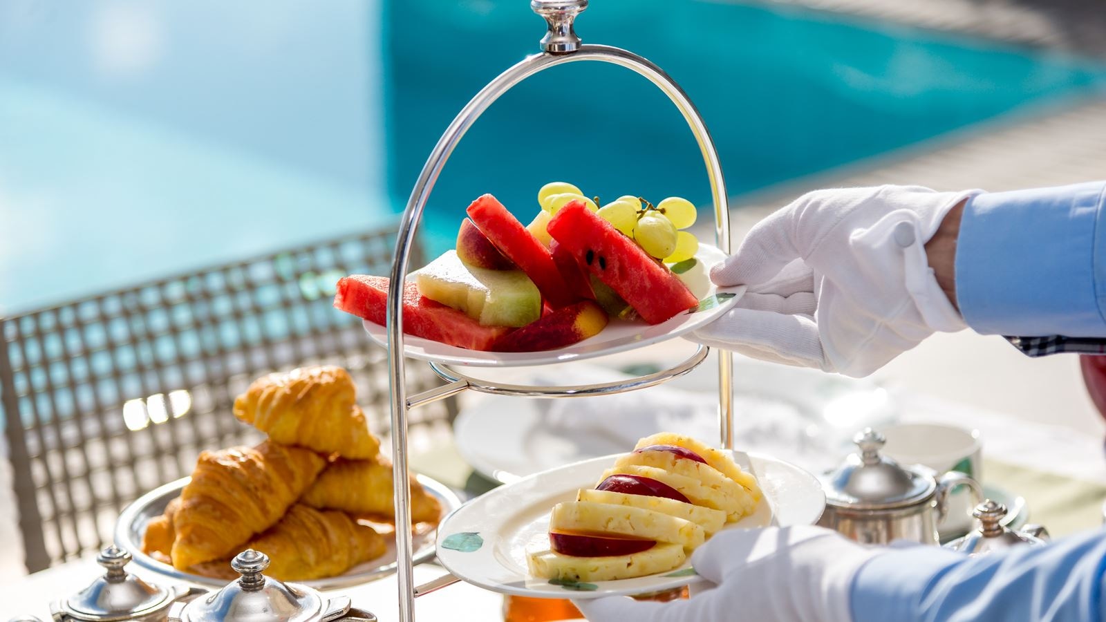 restaurants-room-service