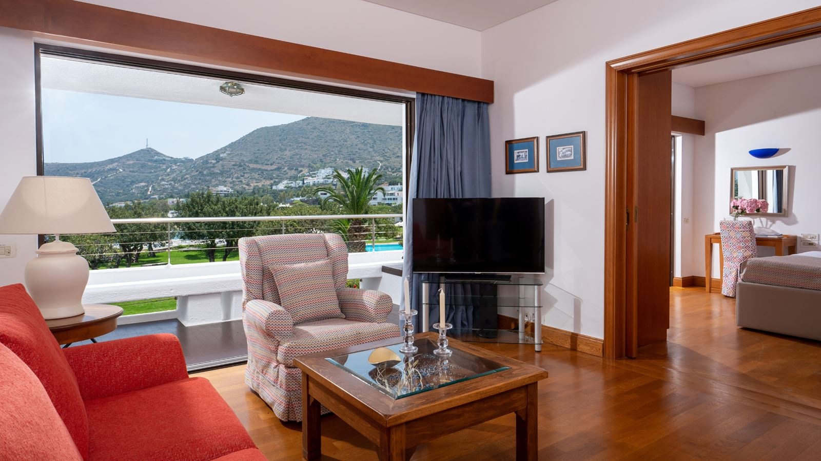 rooms-family-hotel-suite-sea-view