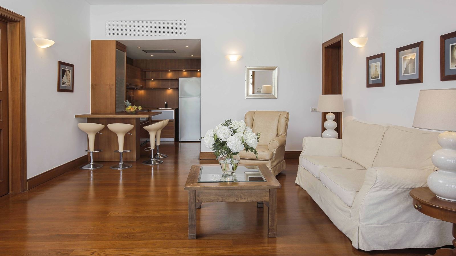 rooms-family-villa-with-private-heated-pool