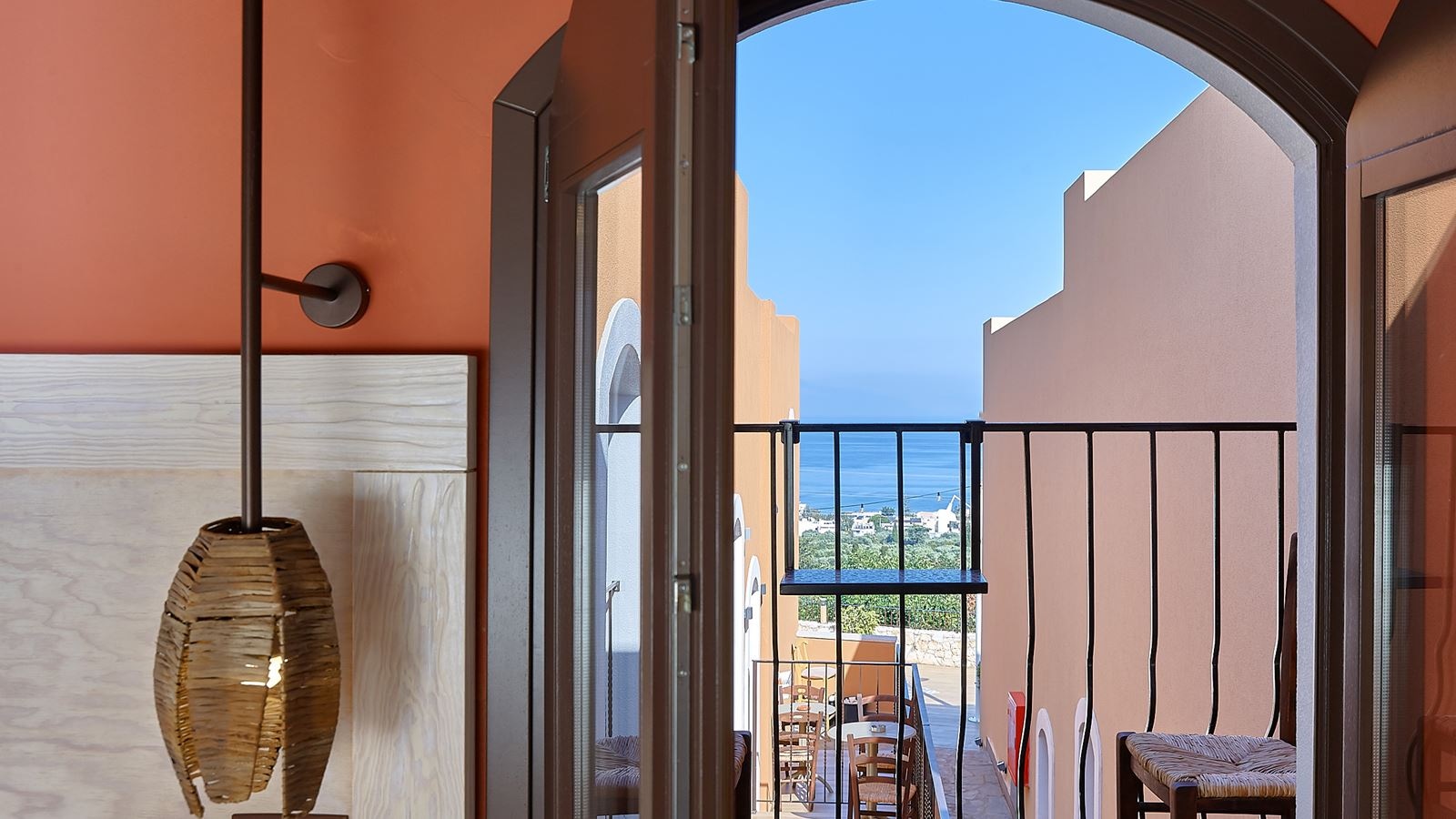 rooms-luxury-annex-split-level-suite