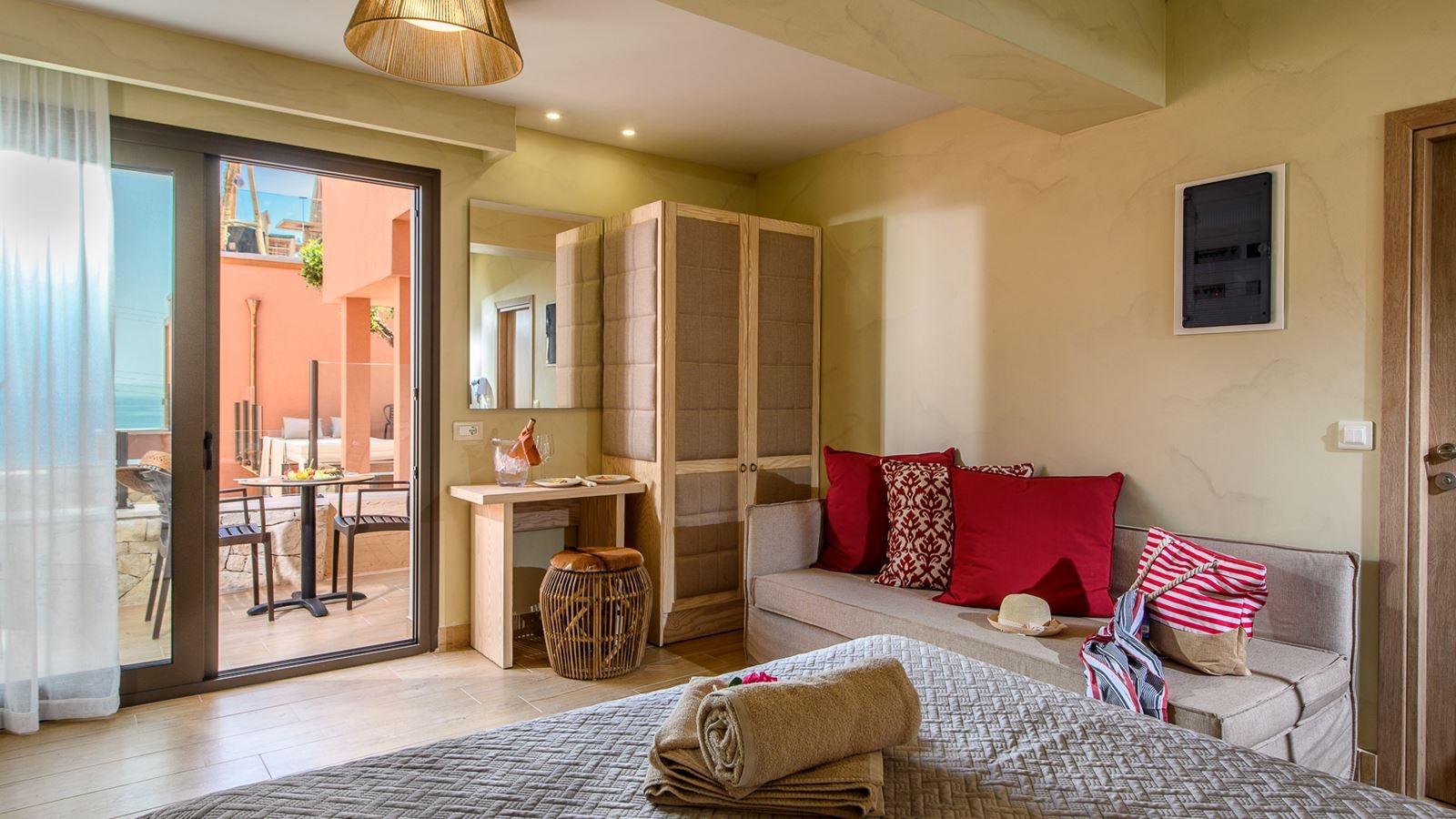 rooms-premium-room-sea-view