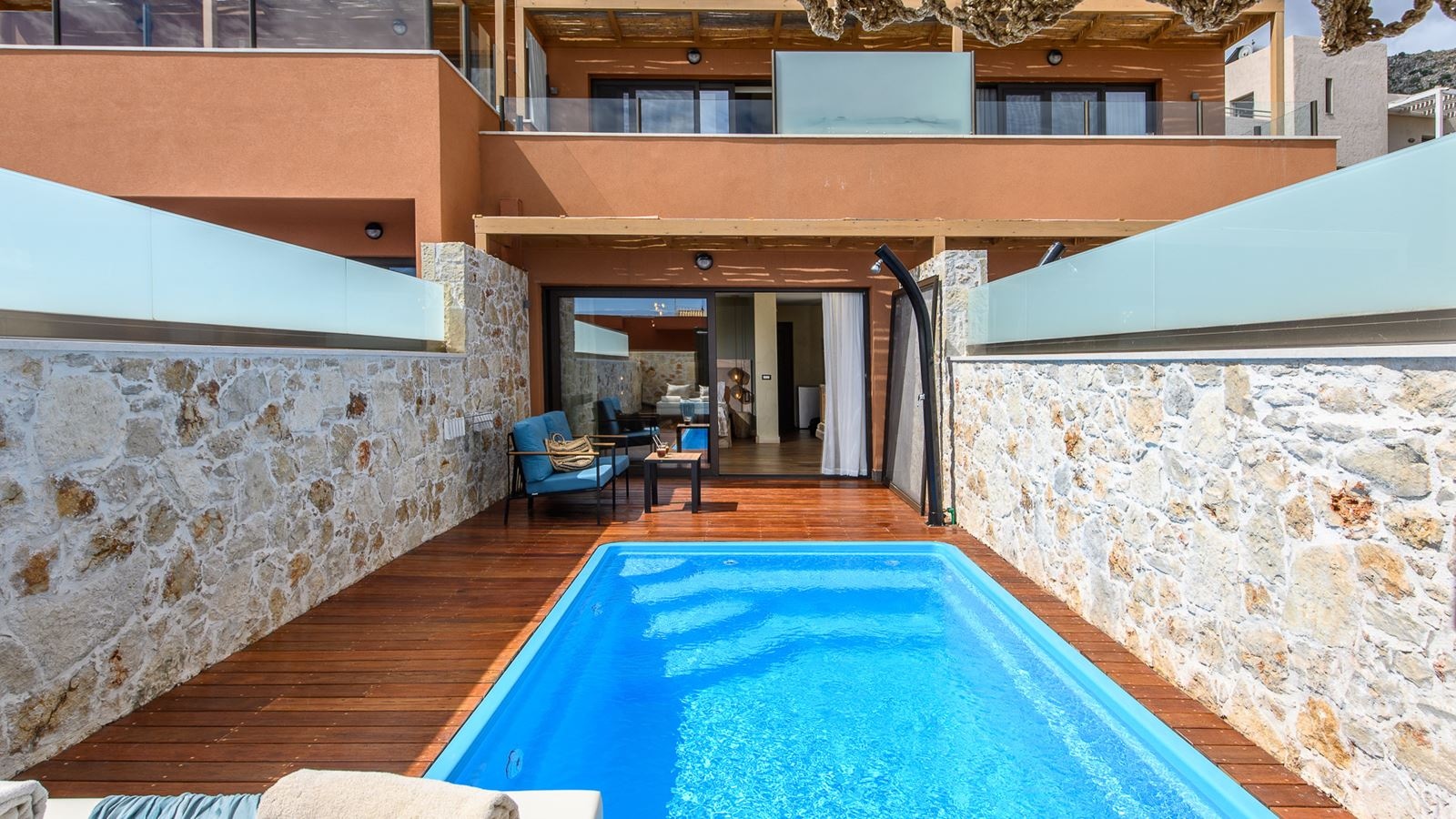 rooms-premium-room-inland-view-private-pool