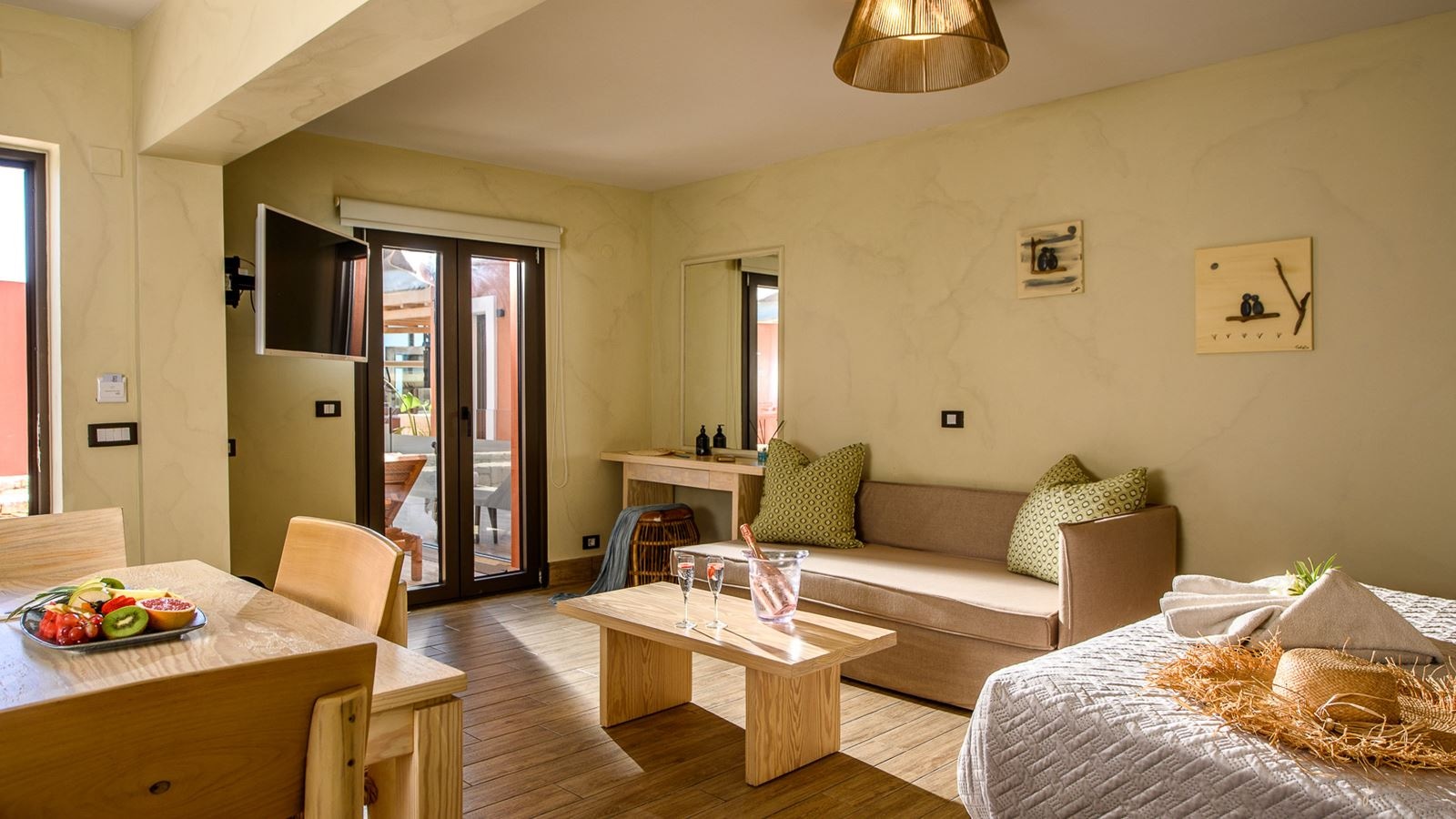 rooms-premium-room-inland-view-single-use