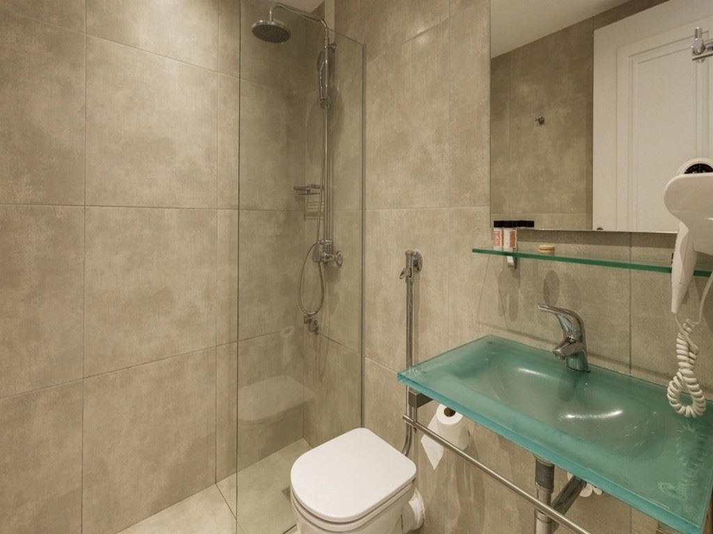 rooms-triple-superior-room-balcony-or-terrace