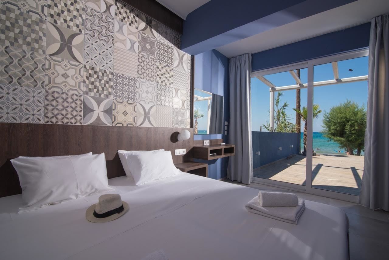 rooms-double-beachfront-room