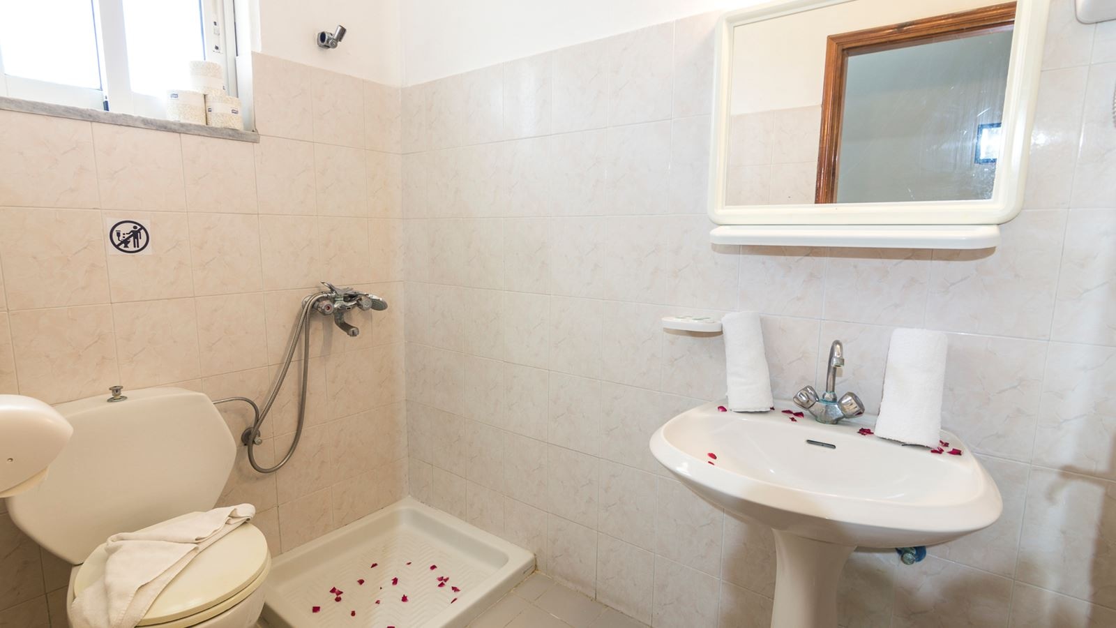 rooms-room-double-balcony-or-terrace