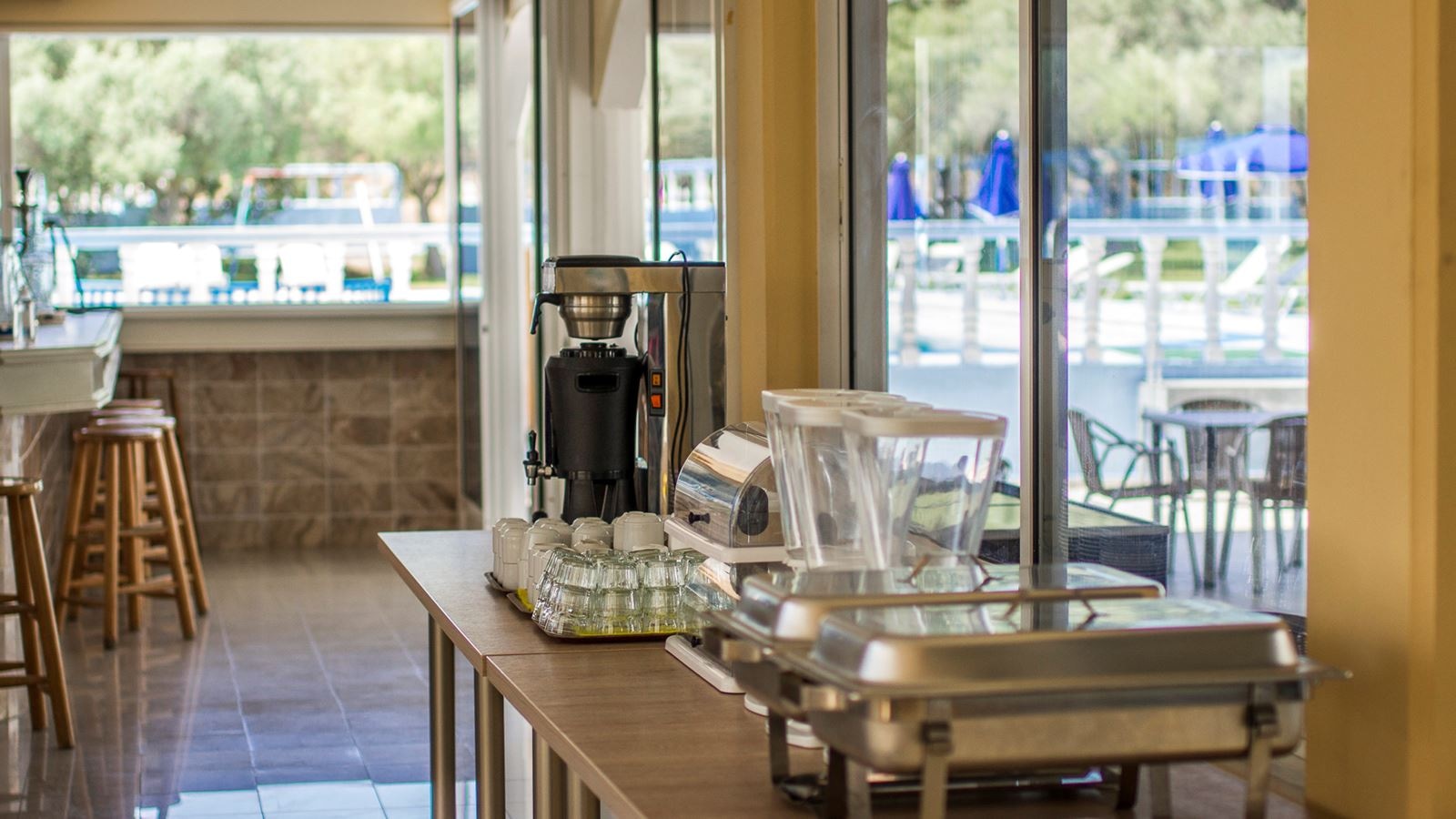 restaurants-room-for-breakfast