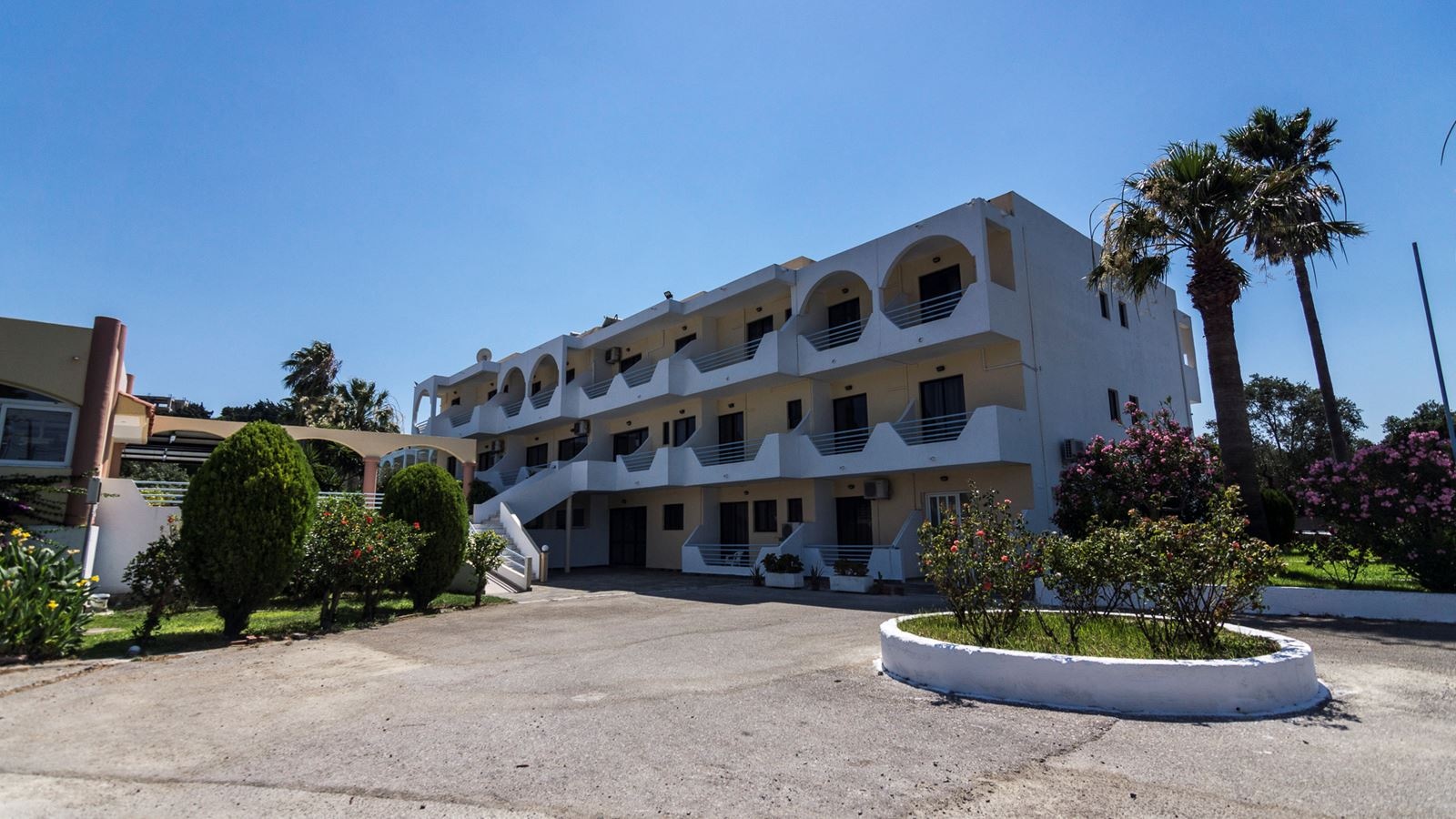 general-main-building