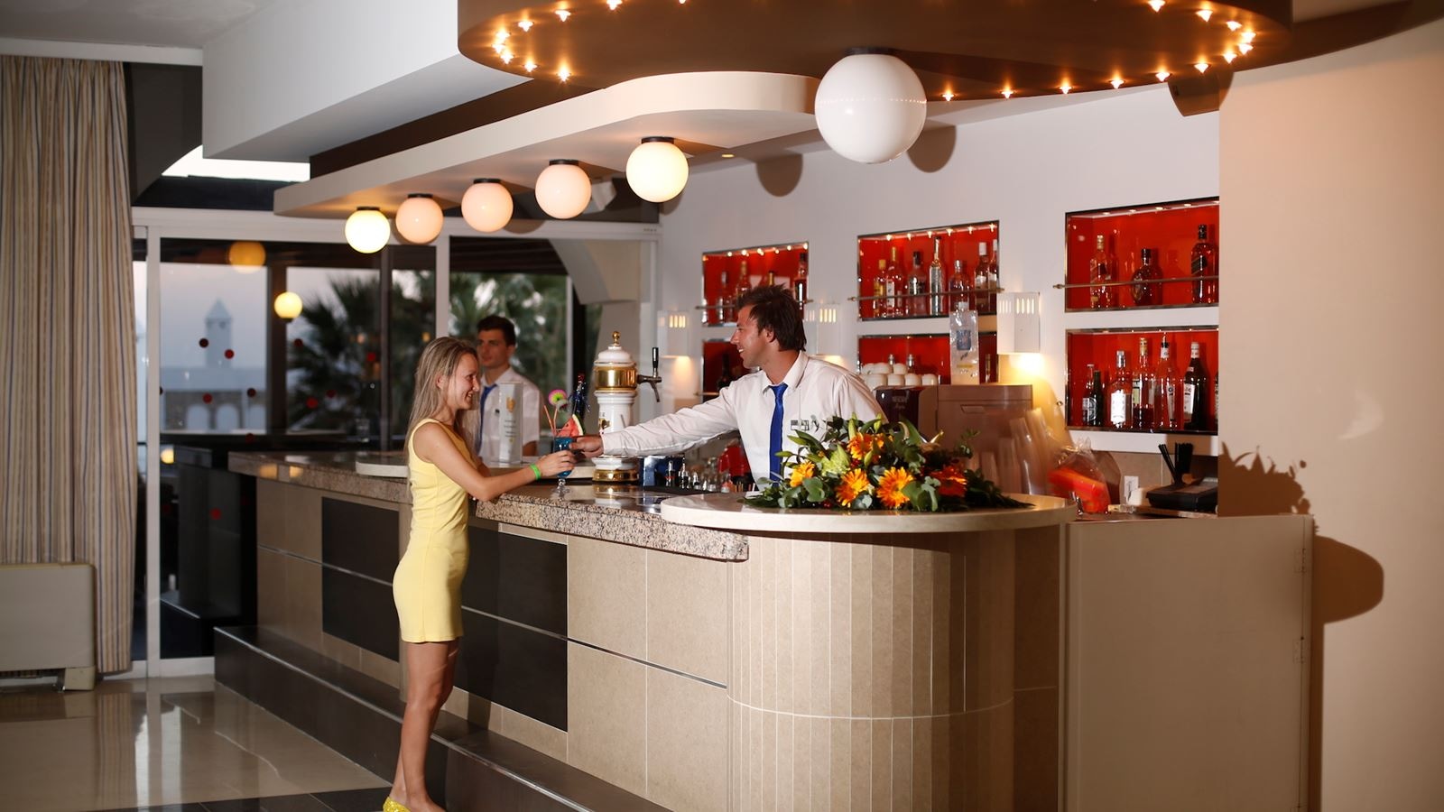 bars-apollo-lobby-bar