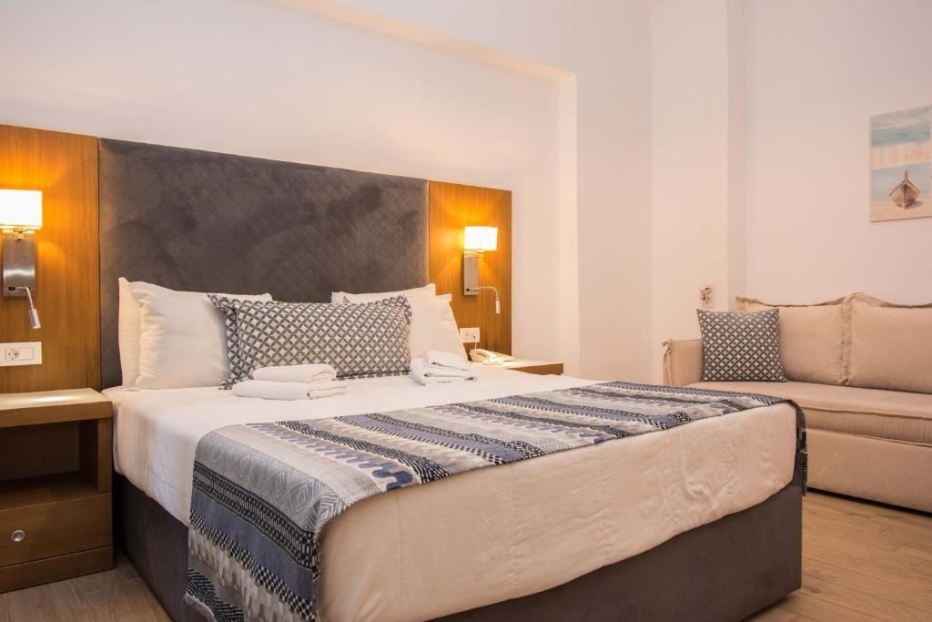 rooms-deluxe-double-room-with-jacuzzi