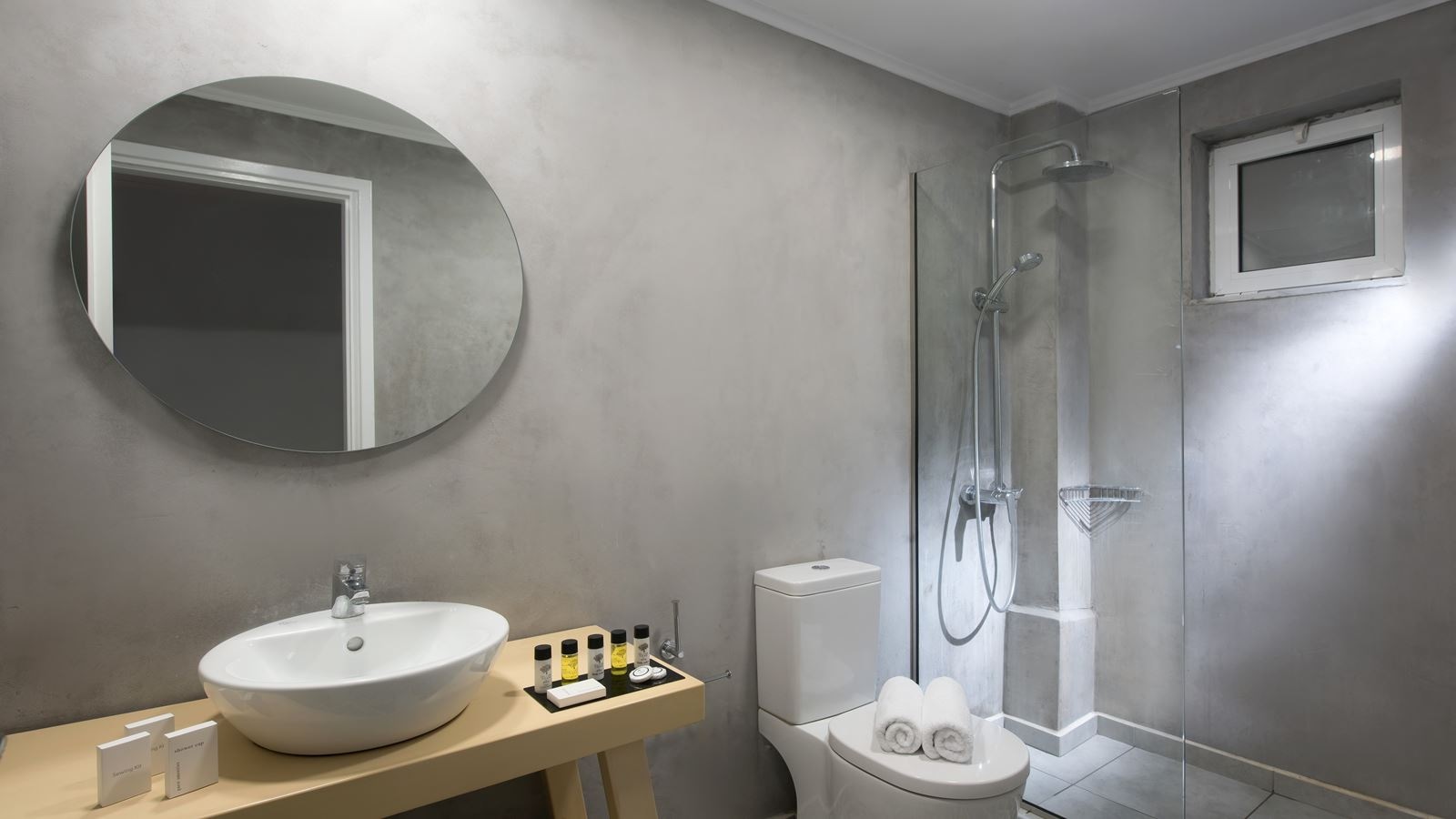 rooms-superior-room-individual-pool