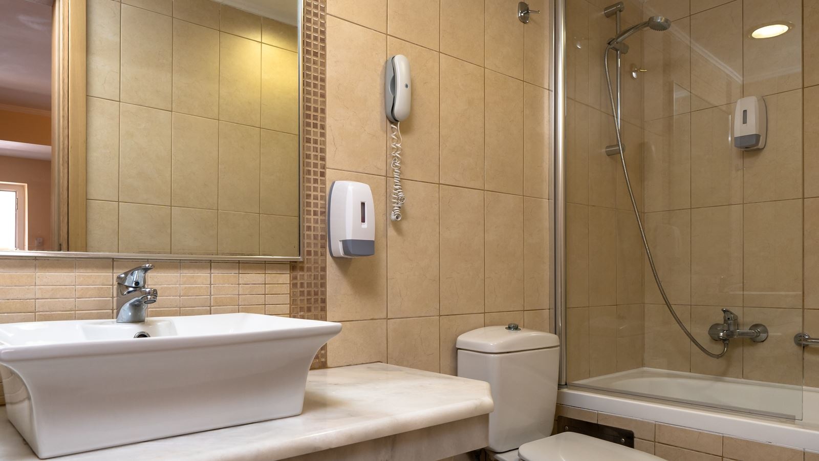 rooms-family-room-with-separate-bedroom