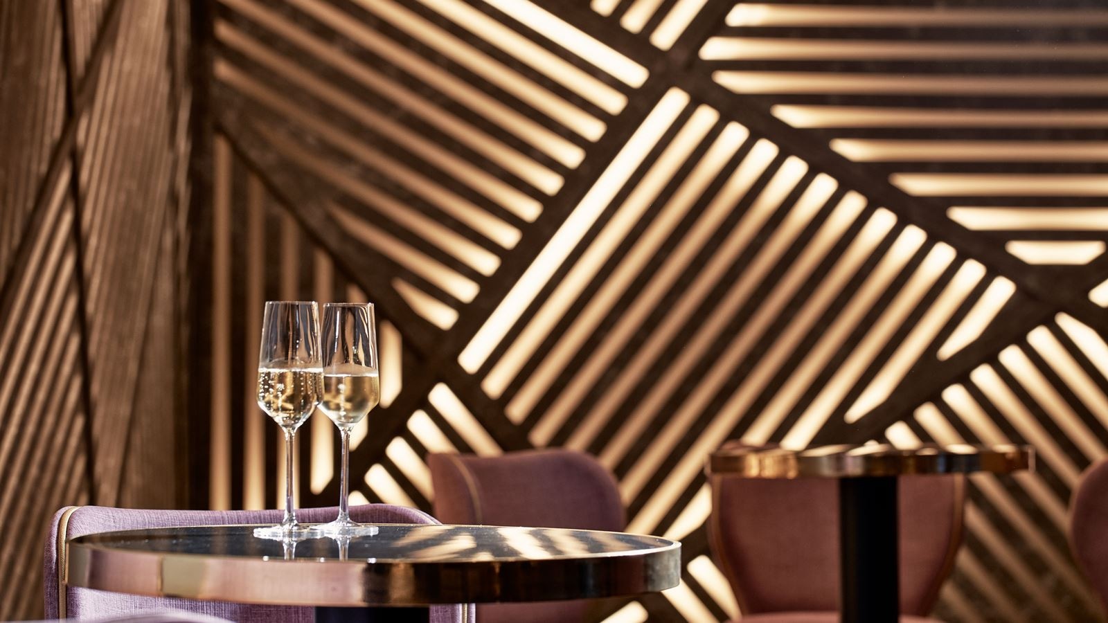 bars-wine--champagne-bar