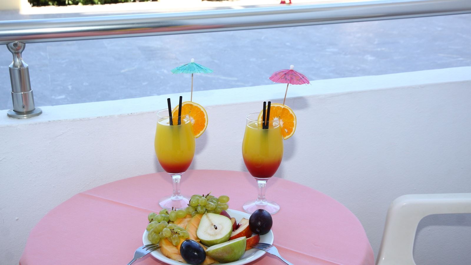 rooms-family-room-standard