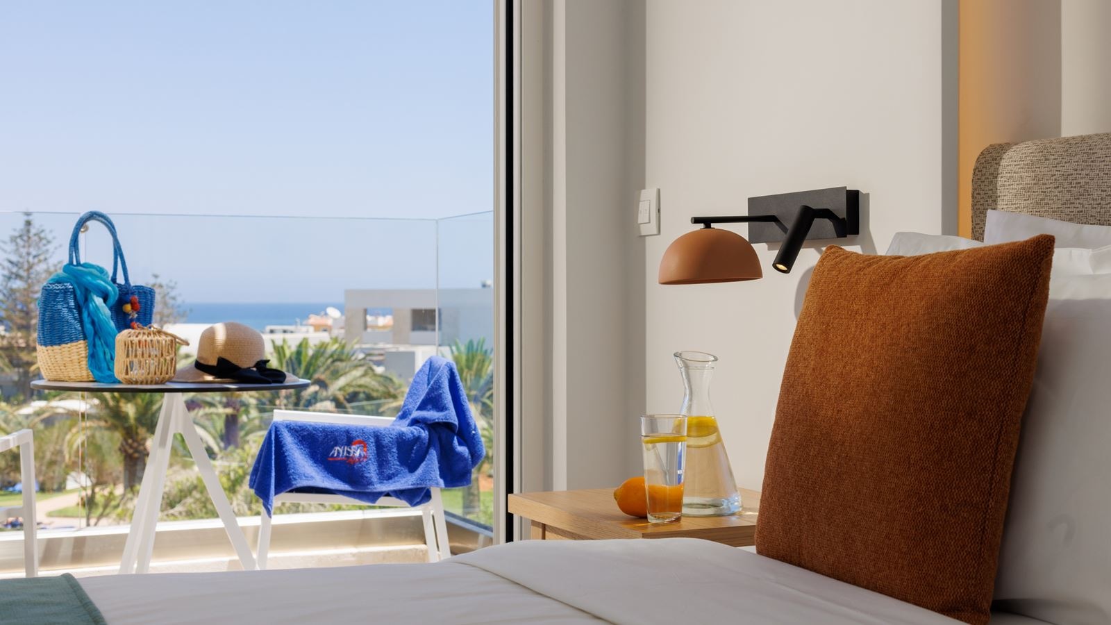 rooms-double-room-superior-sea-view