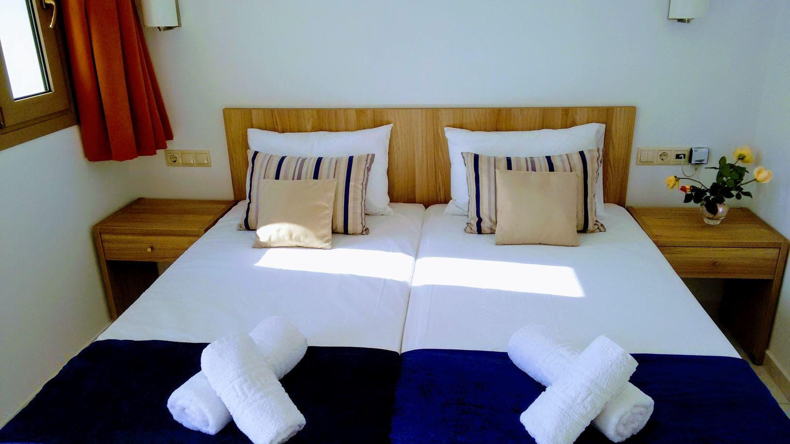 rooms-1-bedroom-triple-apartment-garden-view-balcony-or-terrace