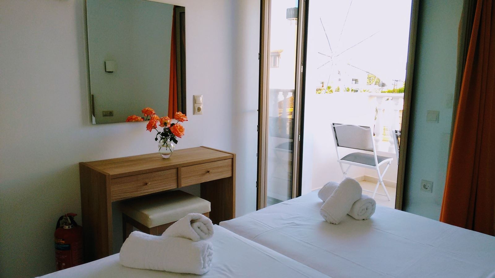 rooms-superior-1-bedroom-apartment-side-sea-view-or-pool-view-balcony-or-terrace