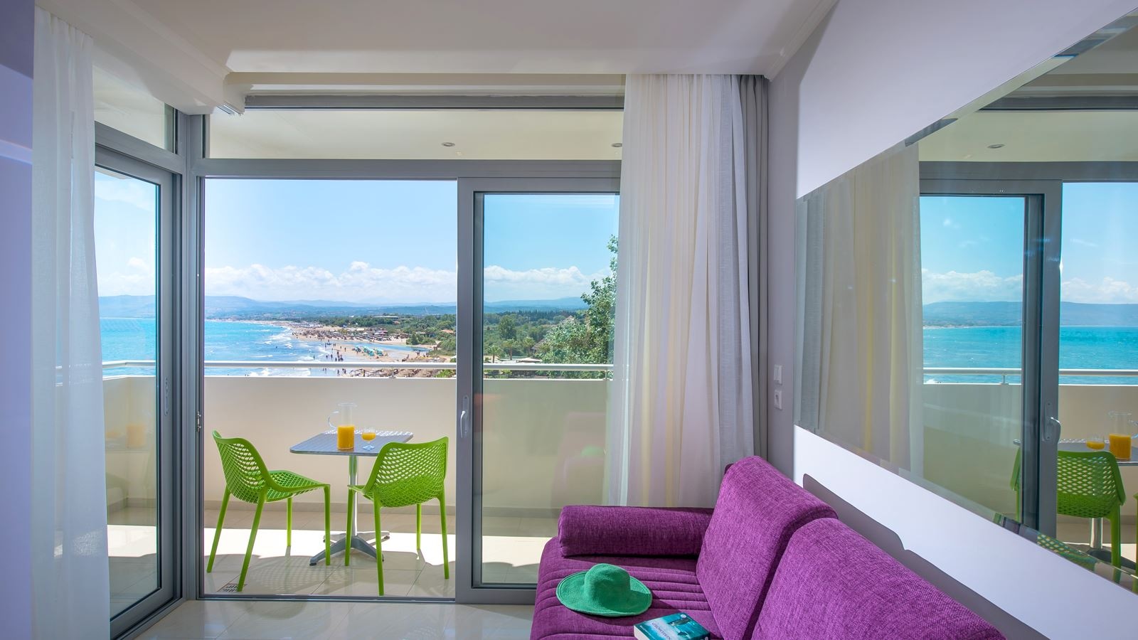rooms-junior-suite-seaview-balcony