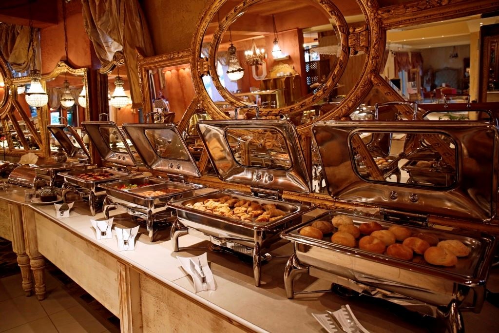 restaurants-restaurant