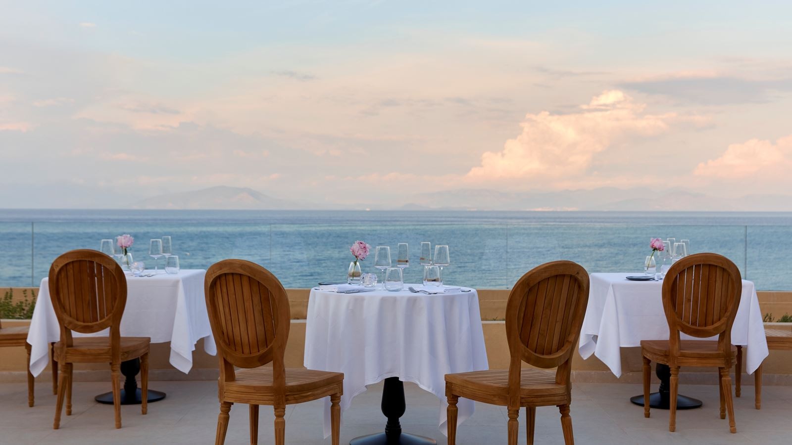 restaurants-apaggio-a-la-carte-restaurant