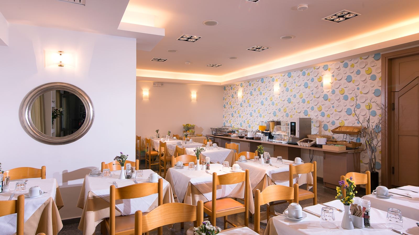 restaurants-main-restaurant