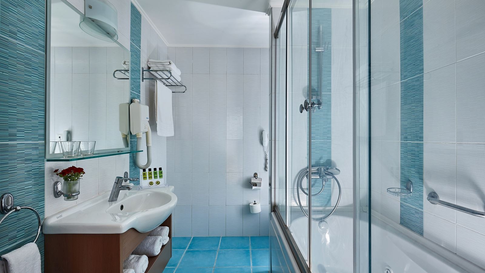 rooms-suite-junior-1-bedroom--living-room