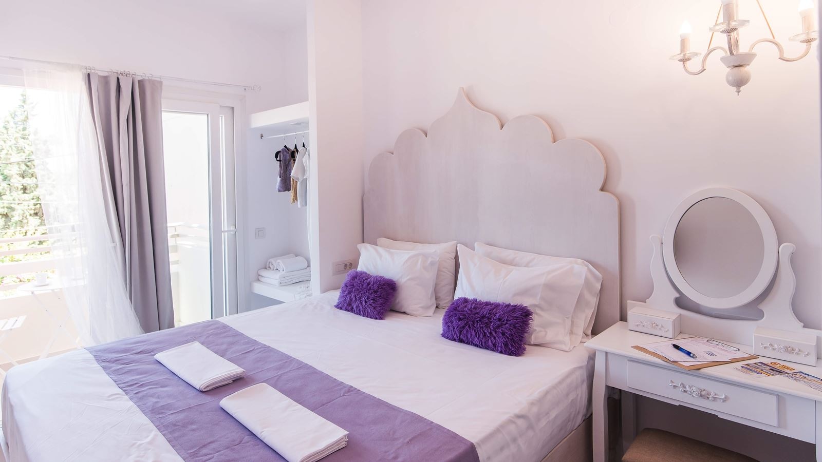 rooms-suite-junior-double-balcony-or-terrace